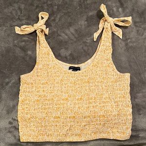 American Eagle Yellow Cropped Tank Top 💛